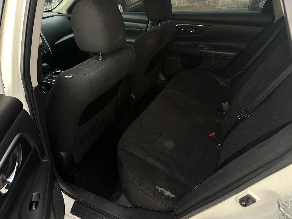 2015 Nissan Altima - $5,900