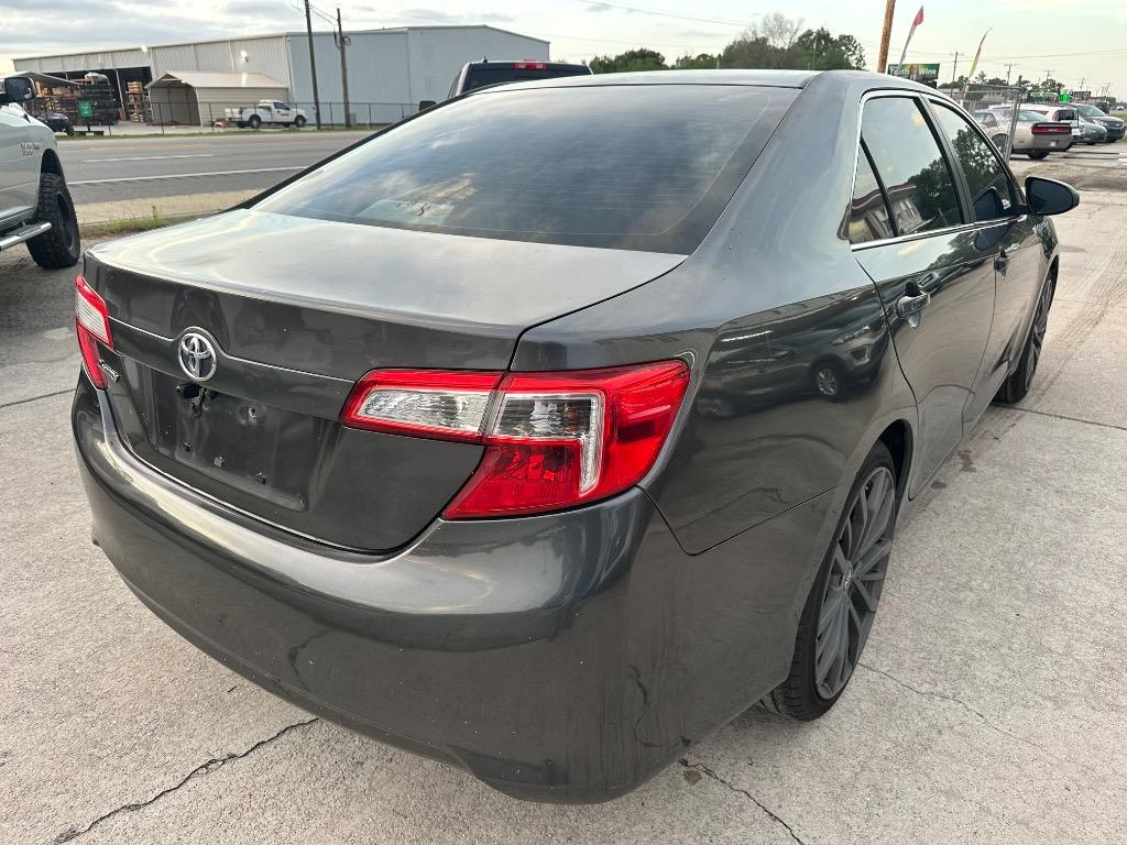 2013 Toyota Camry - $4,500