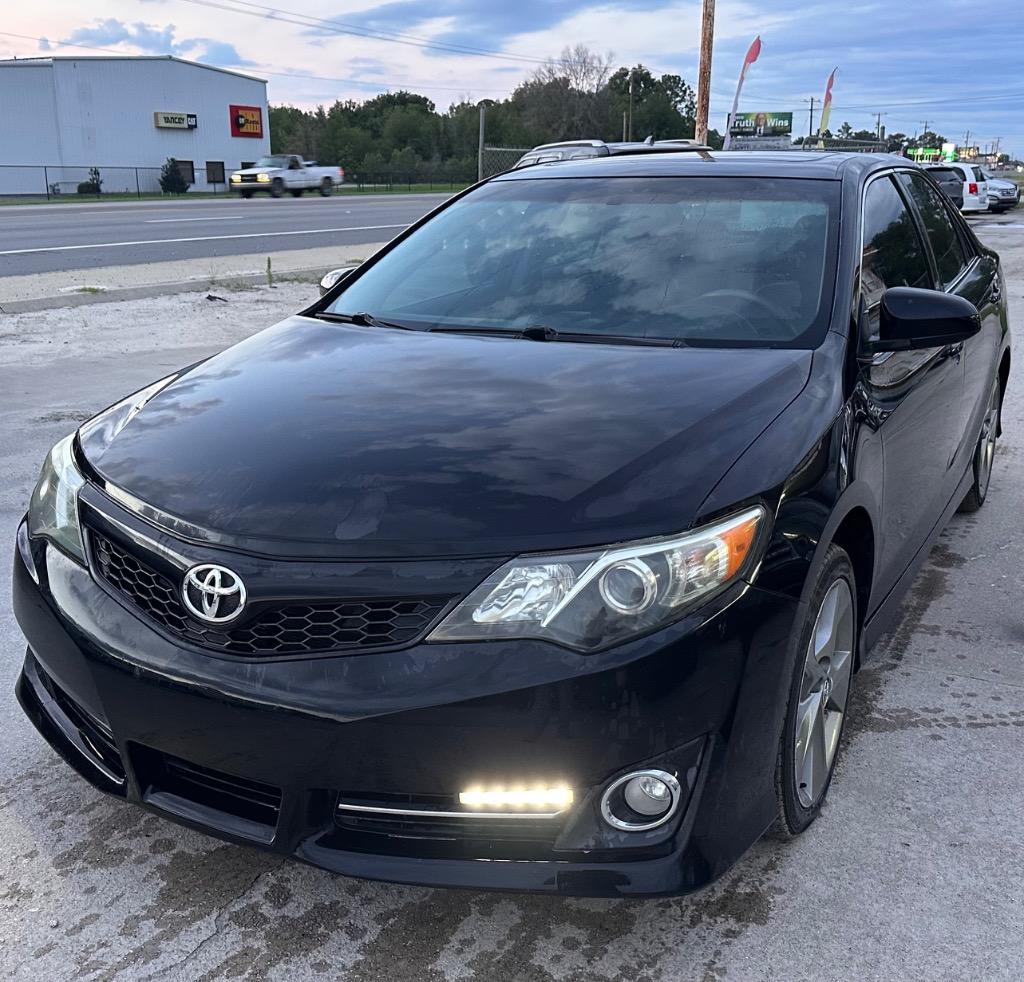 2012 Toyota Camry - $5,900