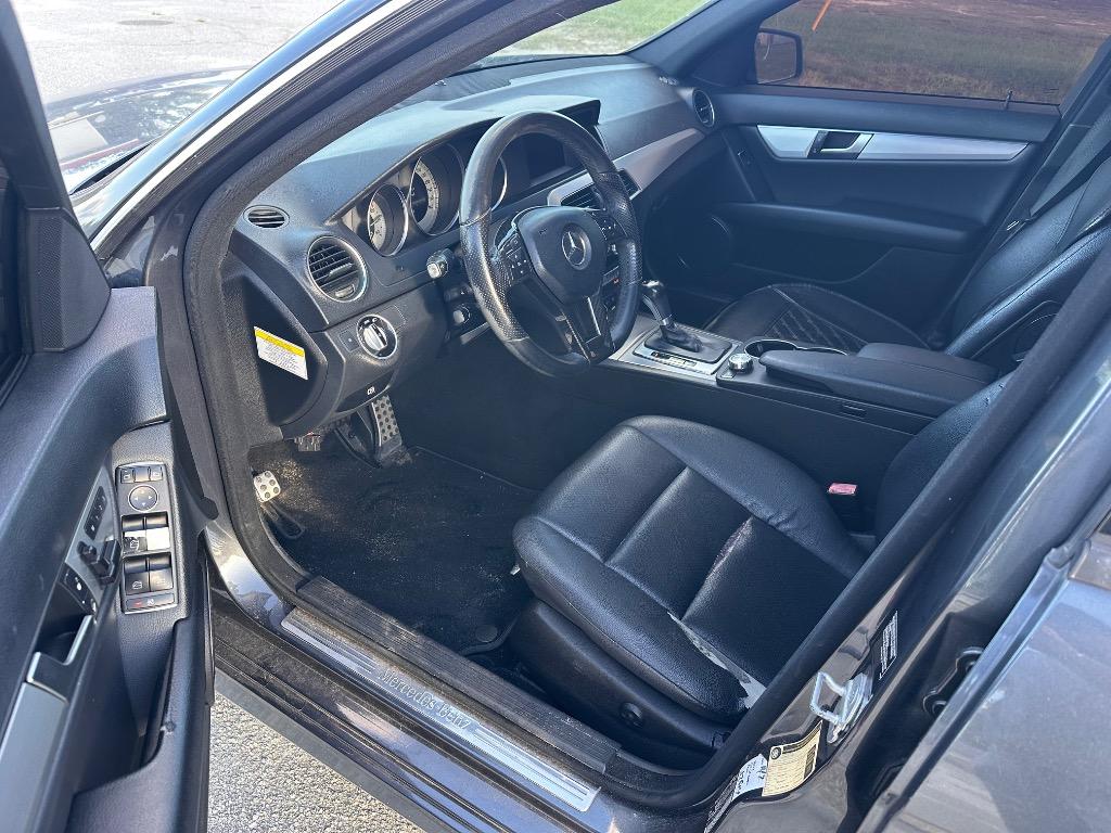2013 Mercedes-Benz C-Class - $5,500