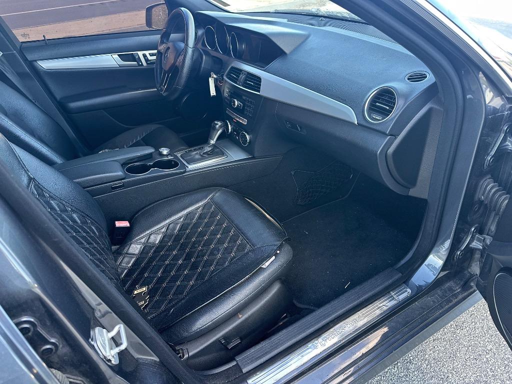 2013 Mercedes-Benz C-Class - $5,500