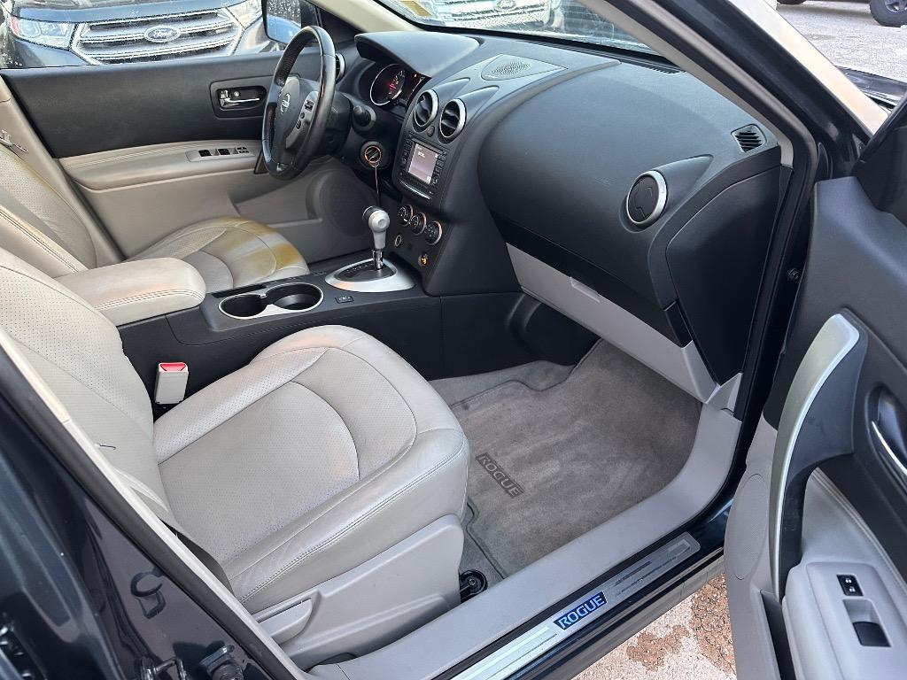 2012 Nissan Rogue - $4,900