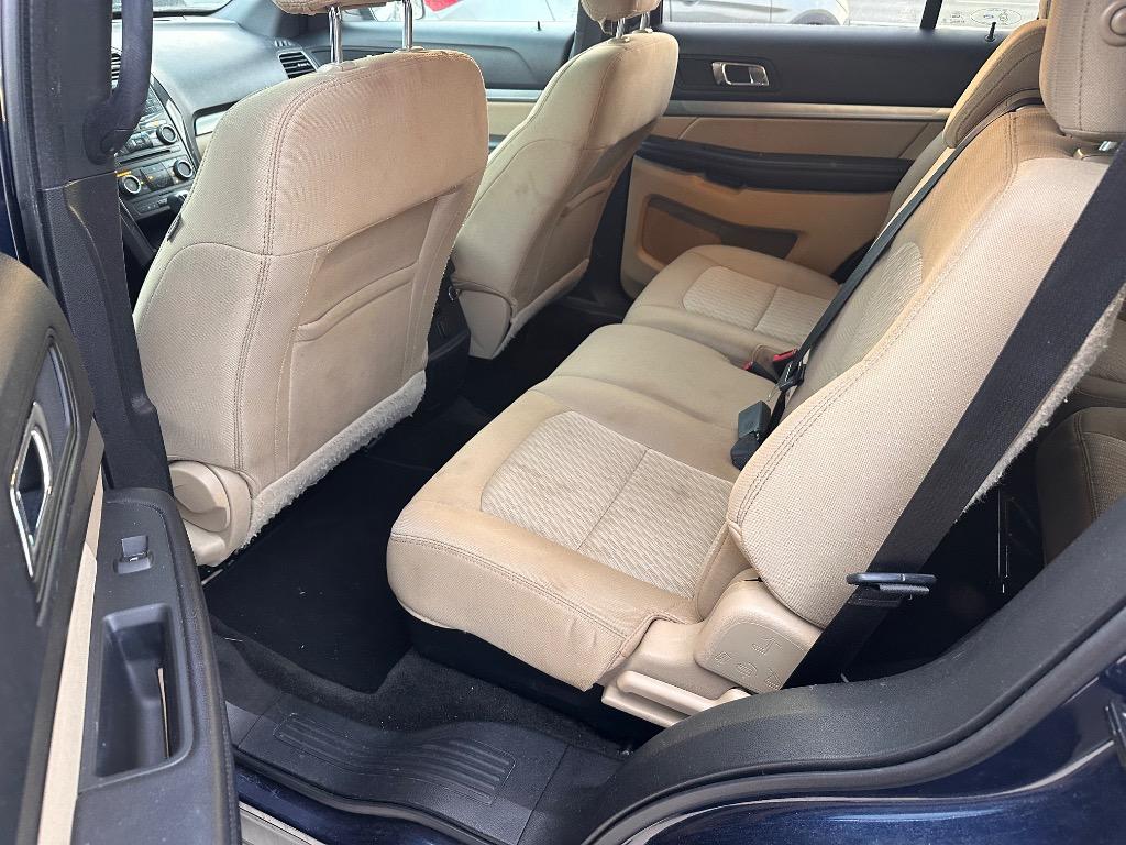 2017 Ford Explorer - $6,900
