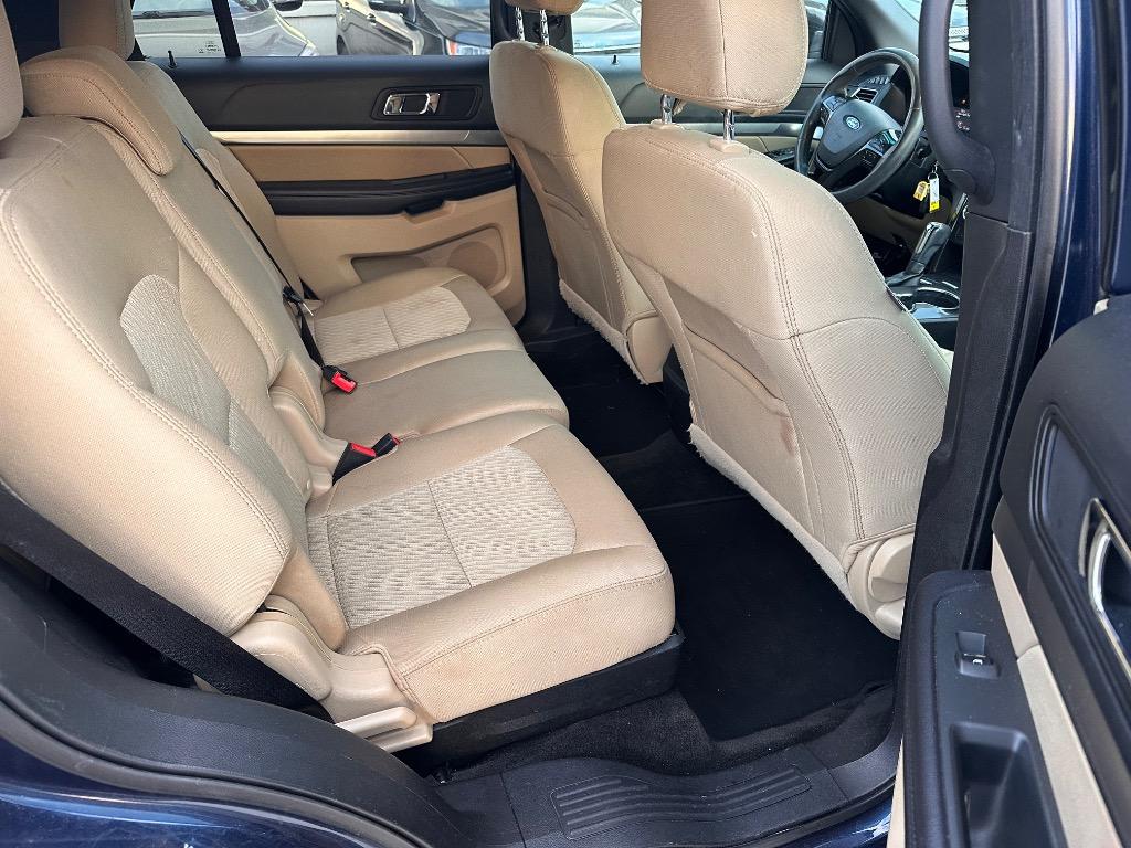 2017 Ford Explorer - $6,900
