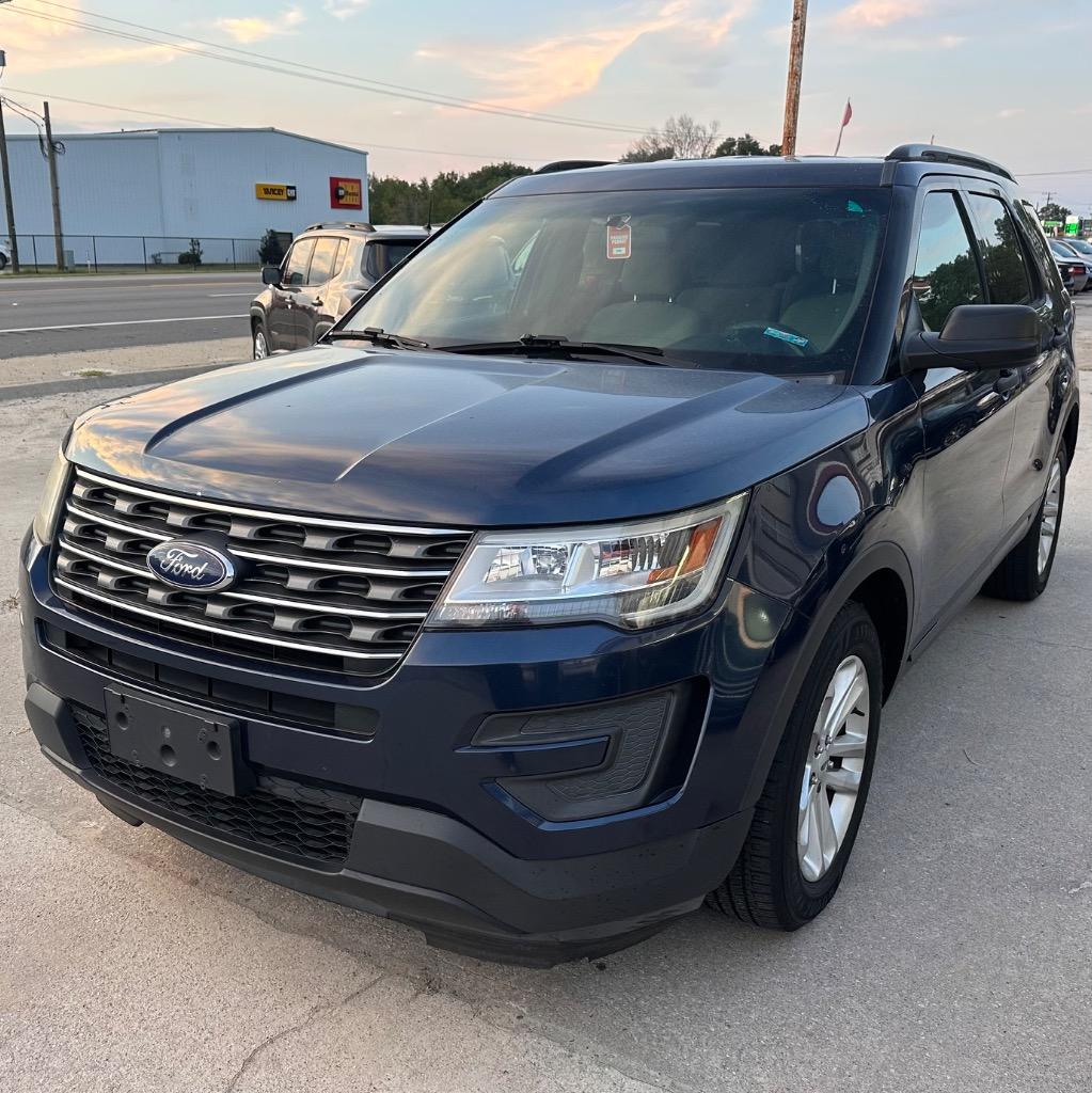 2017 Ford Explorer - $6,900