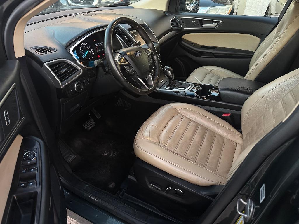 2015 Ford Edge - $4,900