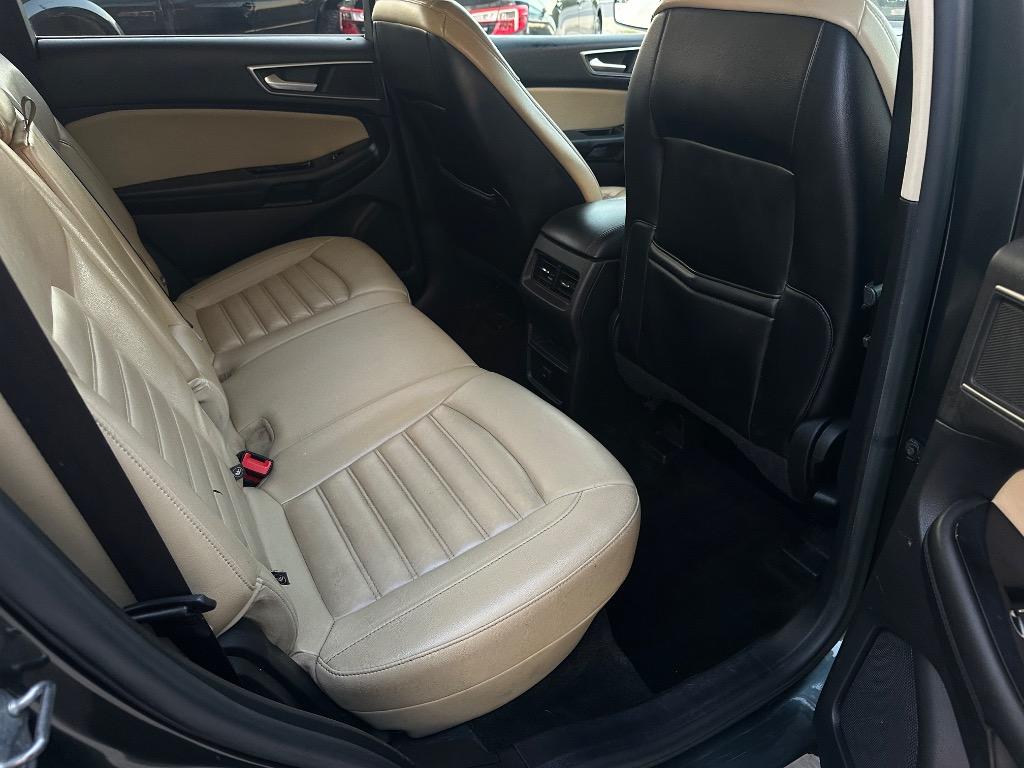 2015 Ford Edge - $4,900