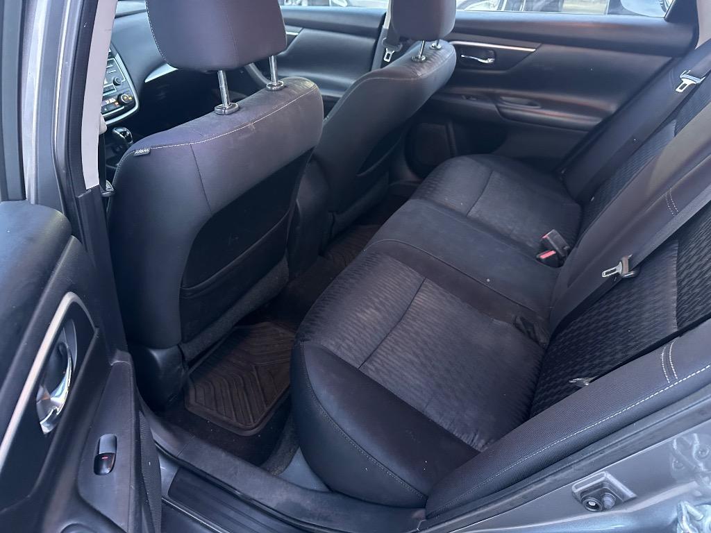 2018 Nissan Altima - $5,900