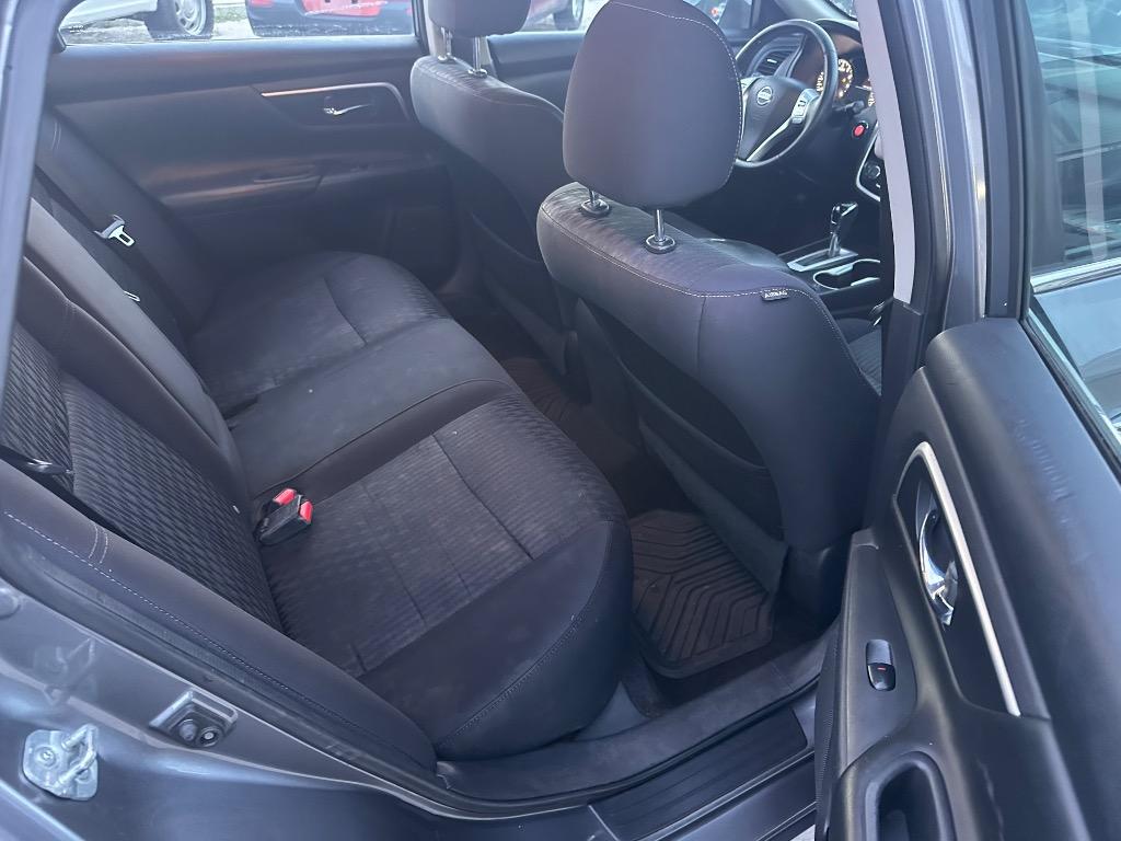 2018 Nissan Altima - $5,900