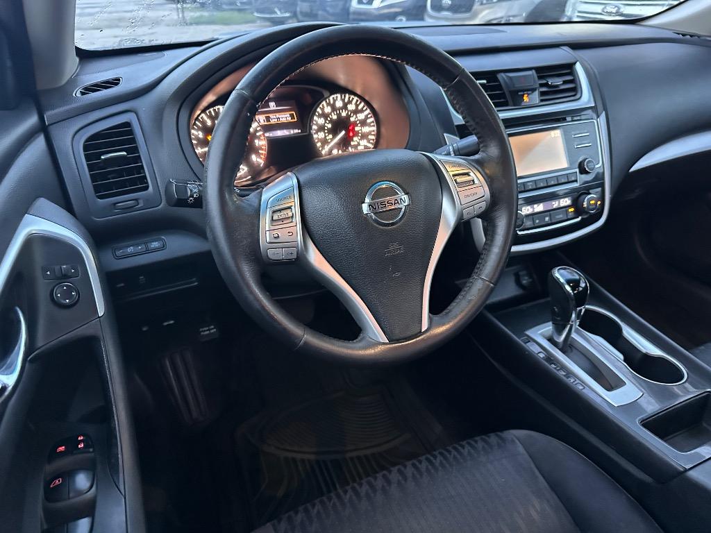 2018 Nissan Altima - $5,900