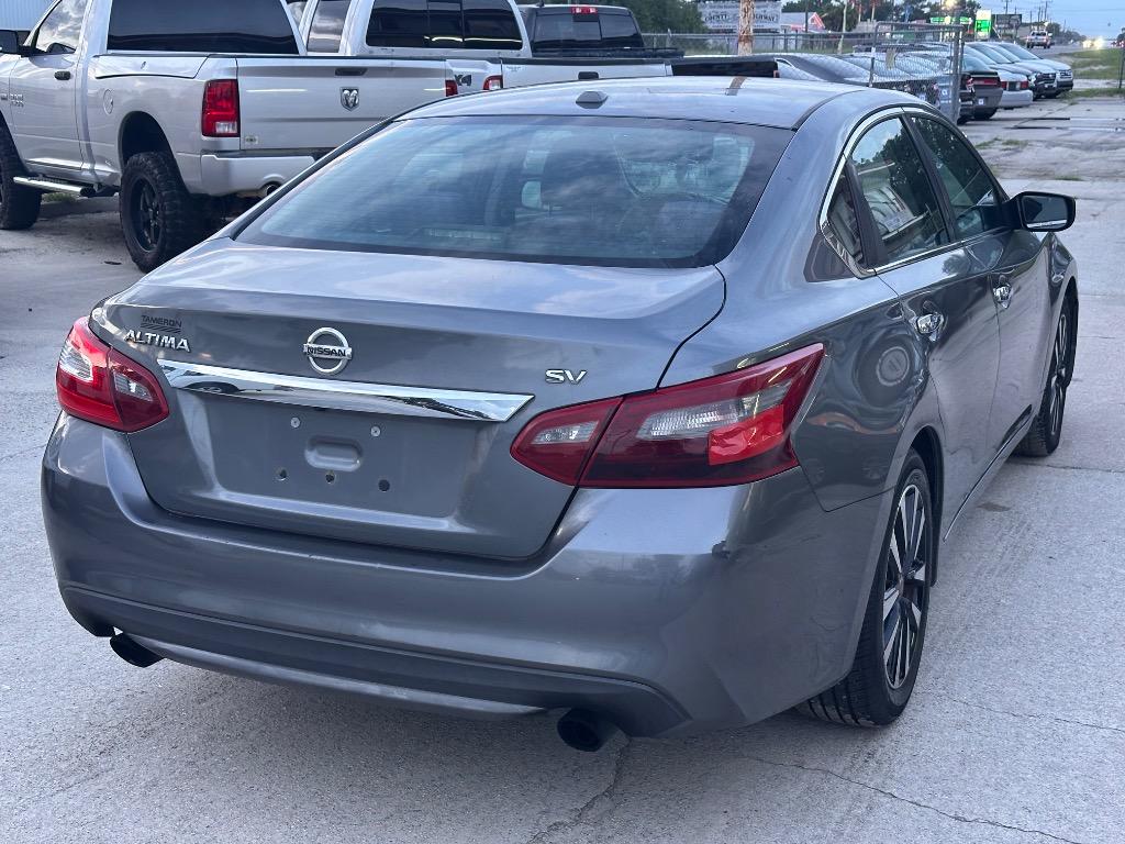 2018 Nissan Altima - $5,900