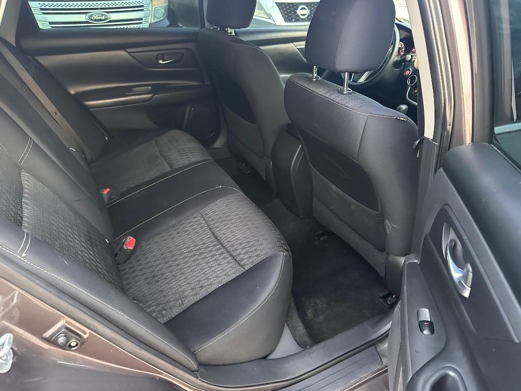 2016 Nissan Altima - $4,900