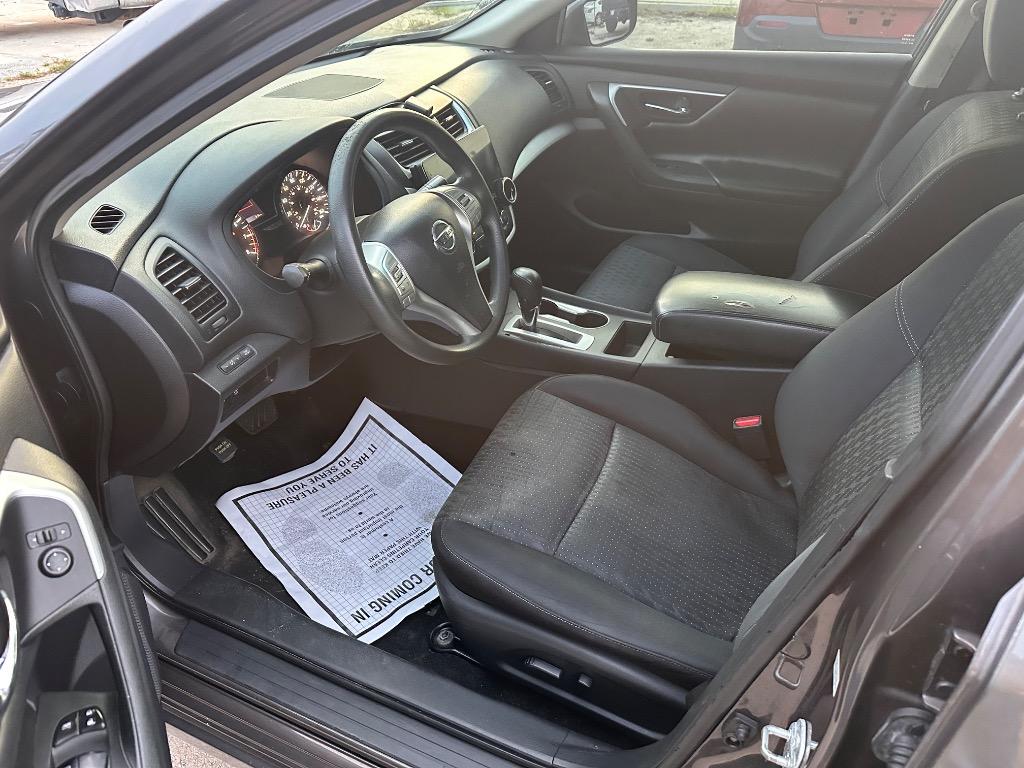 2016 Nissan Altima - $4,900