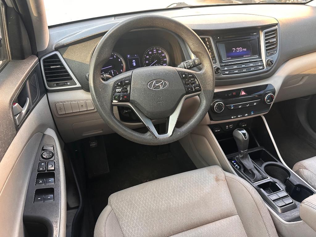 2016 Hyundai Tucson - $5,900