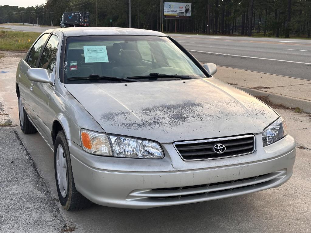 2001 Toyota Camry - $3,900