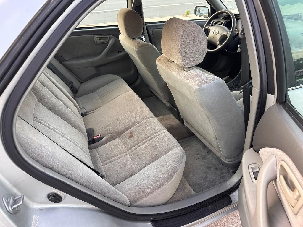 2001 Toyota Camry - $3,900