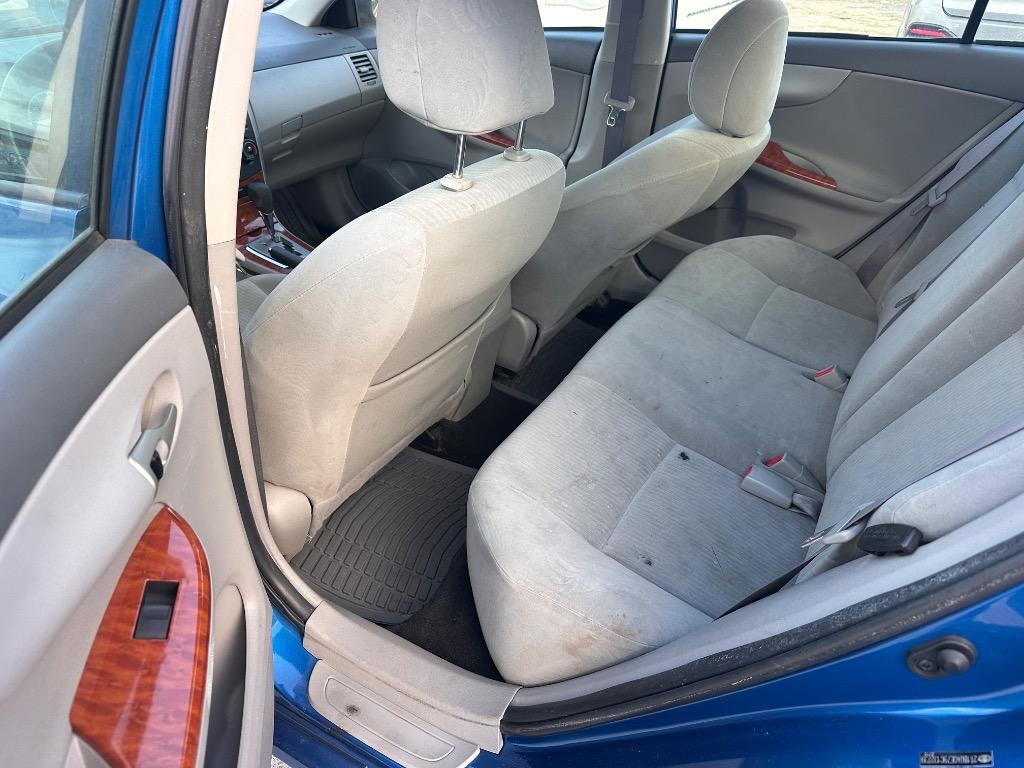 2009 Toyota Corolla - $3,900