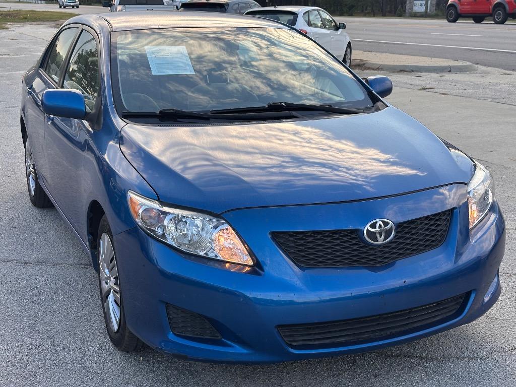 2009 Toyota Corolla - $3,900