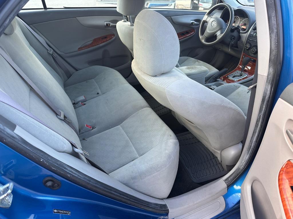 2009 Toyota Corolla - $3,900