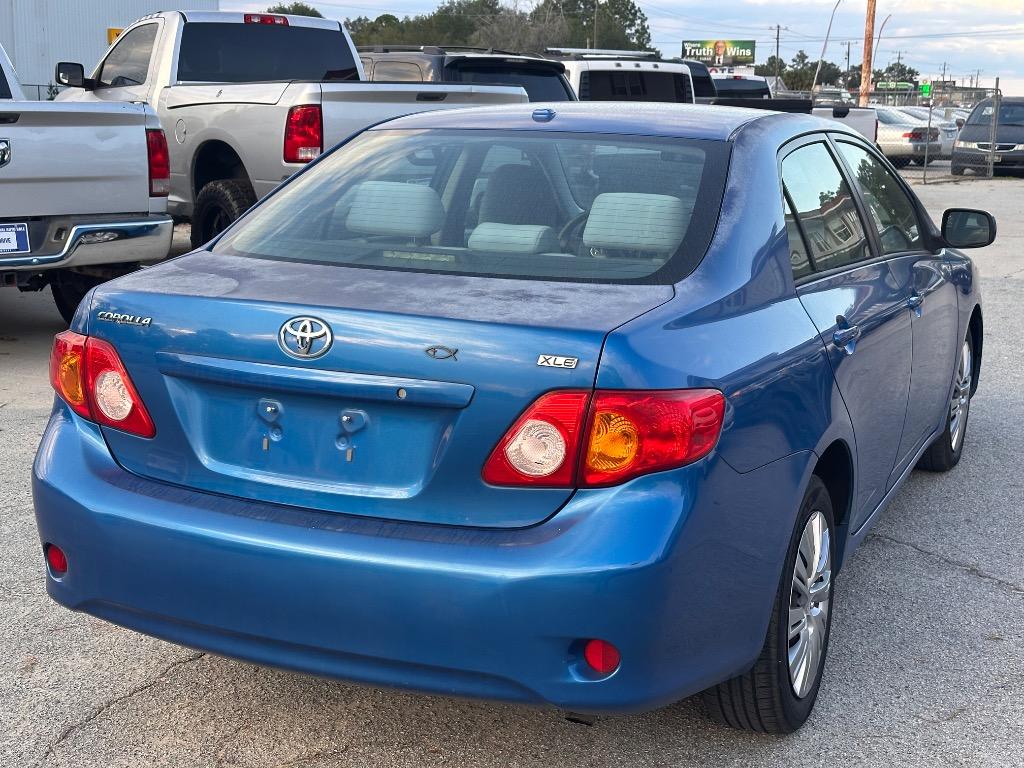 2009 Toyota Corolla - $3,900