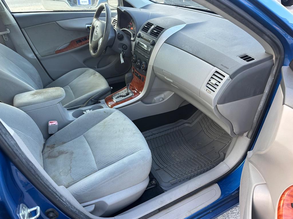 2009 Toyota Corolla - $3,900