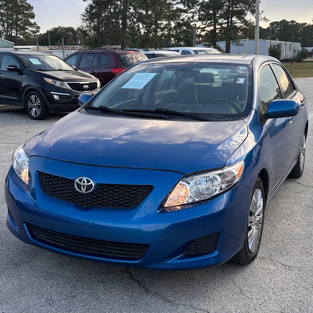 2009 Toyota Corolla - $3,900