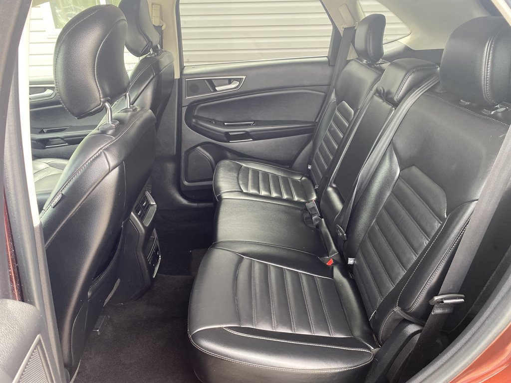 2016 Ford Edge