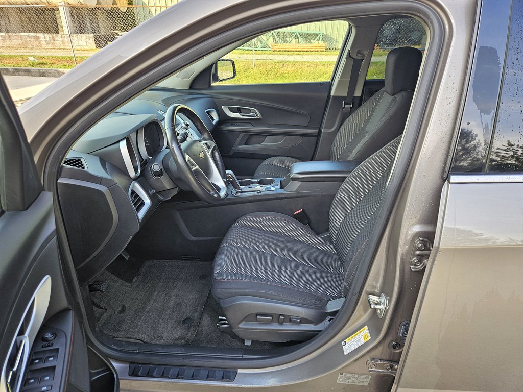 2011 Chevrolet Equinox LT photo