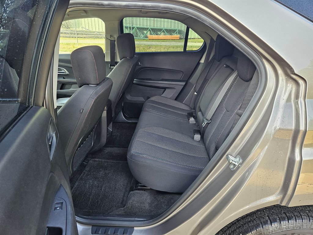 2011 Chevrolet Equinox LT photo