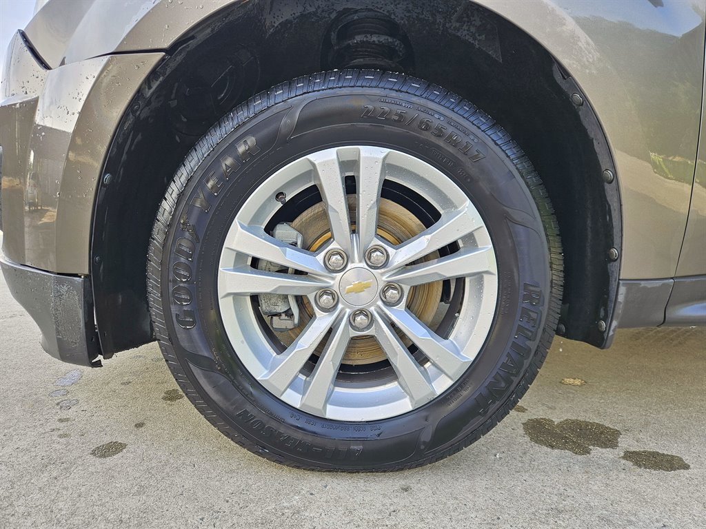 2011 Chevrolet Equinox LT photo