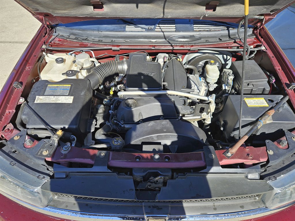 2004 Chevrolet SLX LS photo