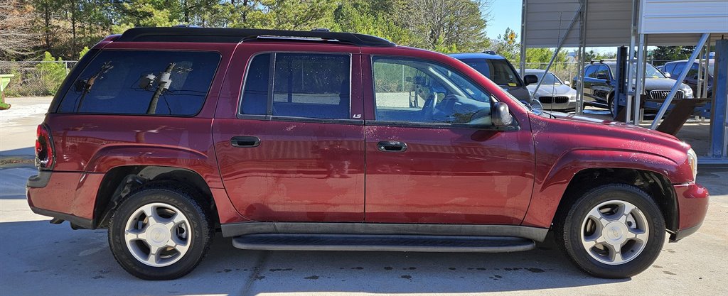 2004 Chevrolet SLX LS photo