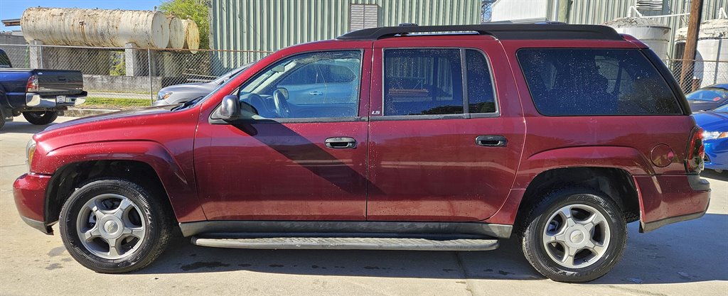 2004 Chevrolet SLX LS photo