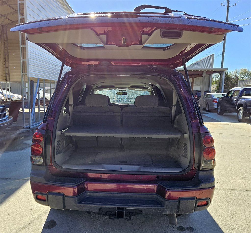 2004 Chevrolet SLX LS photo