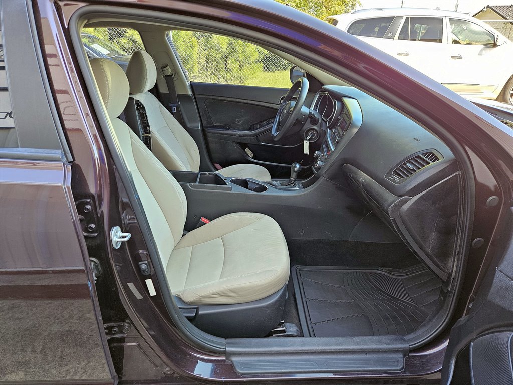 2015 Kia Optima LX photo