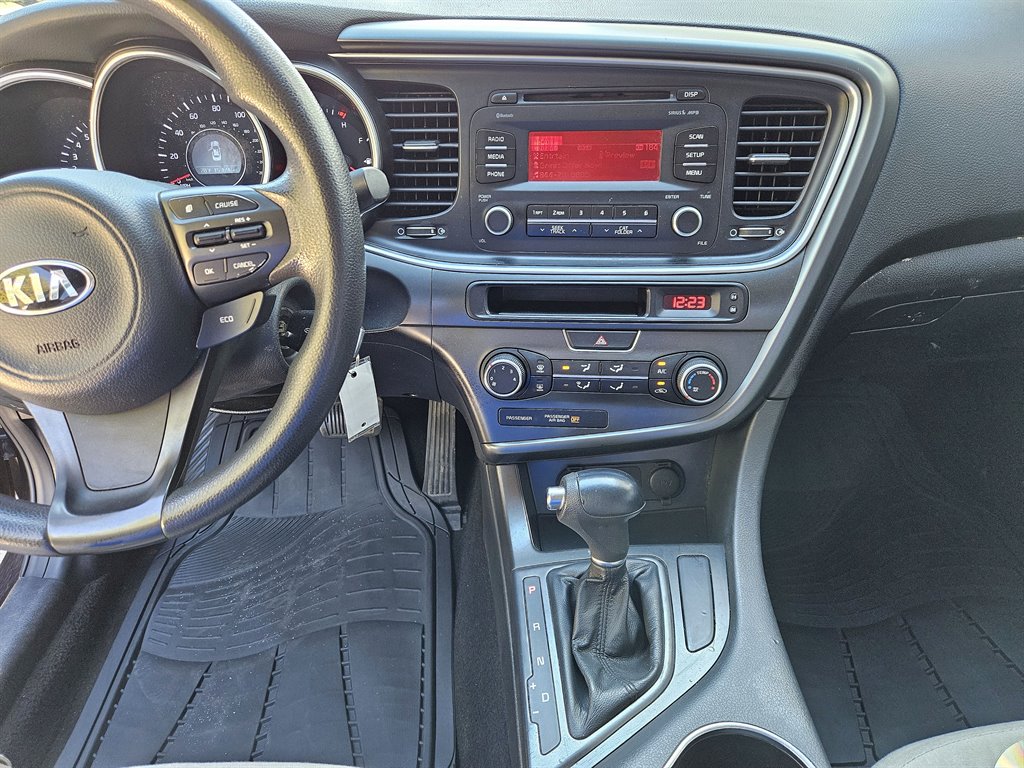 2015 Kia Optima LX photo
