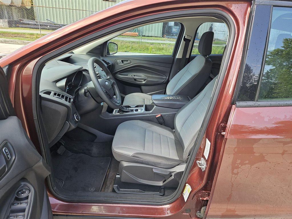 2018 Ford Escape S photo