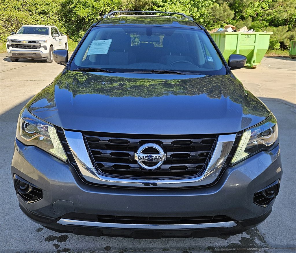 2019 Nissan Pathfinder S photo