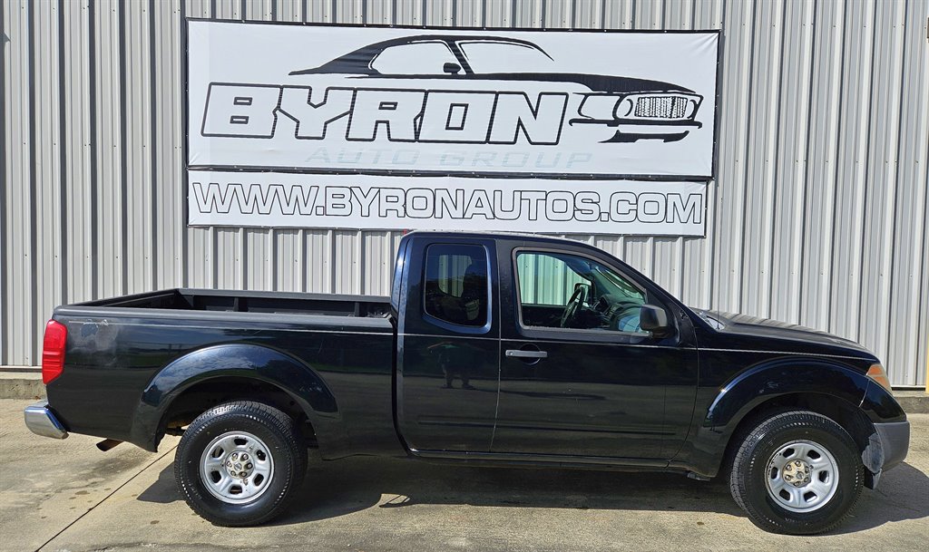 2007 Nissan Frontier XE photo