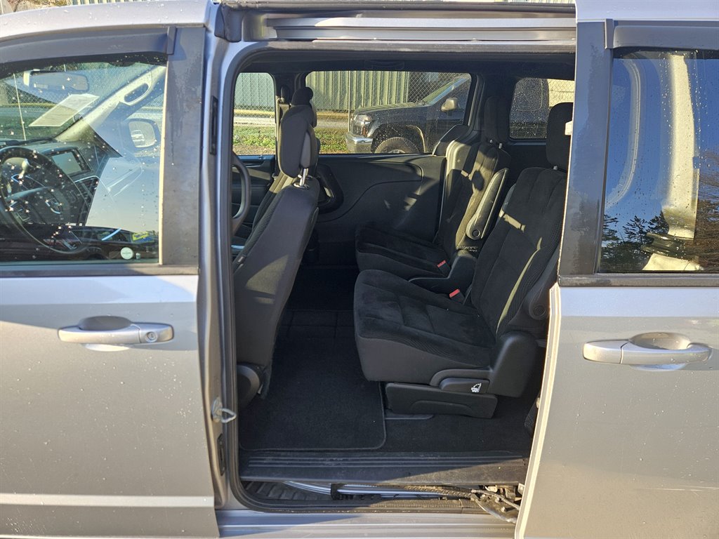 2018 Dodge Grand Caravan SE photo