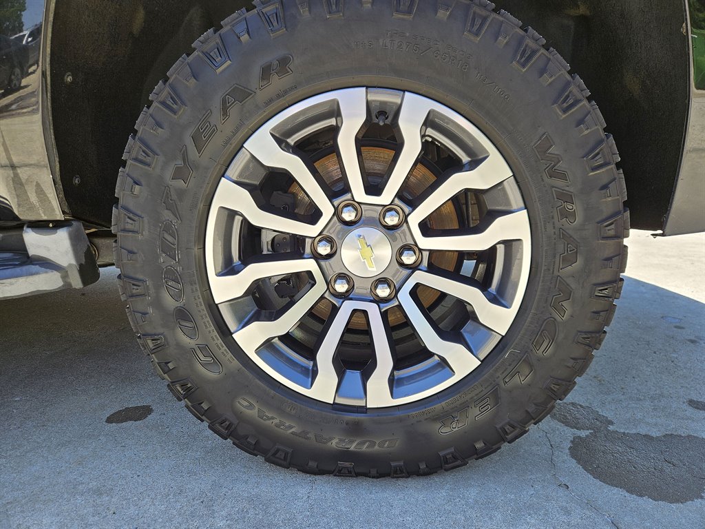 2015 Chevrolet Tahoe LT photo