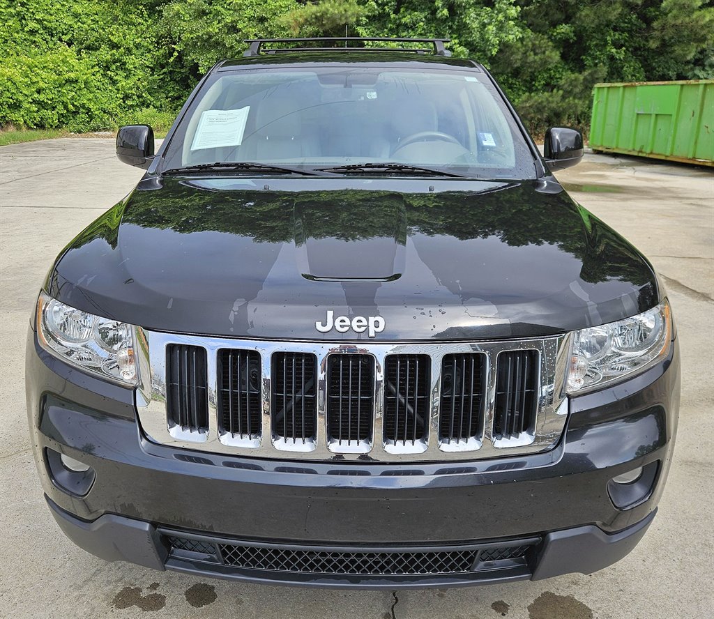 2011 Jeep Grand Cherokee Laredo photo
