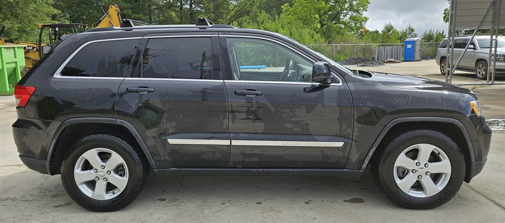 2011 Jeep Grand Cherokee Laredo photo