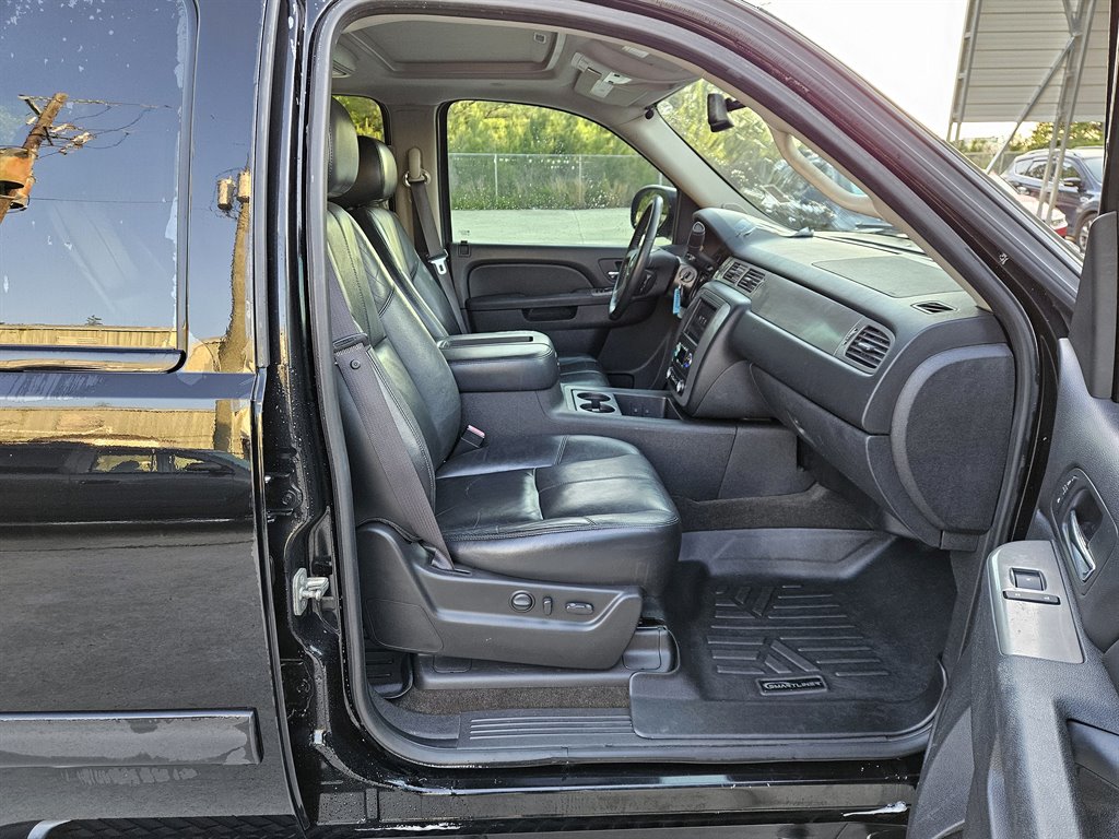 2012 Chevrolet Tahoe LT photo