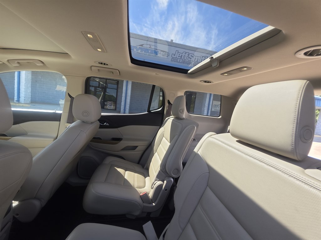 2018 GMC Acadia - $10,900