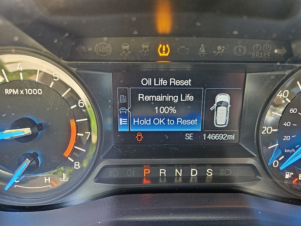 2017 Ford Explorer photo