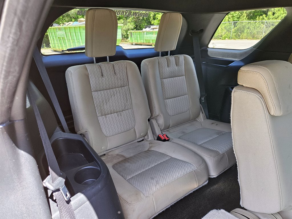 2017 Ford Explorer photo