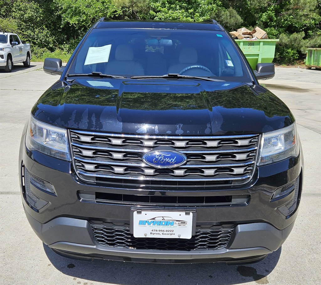 2017 Ford Explorer photo