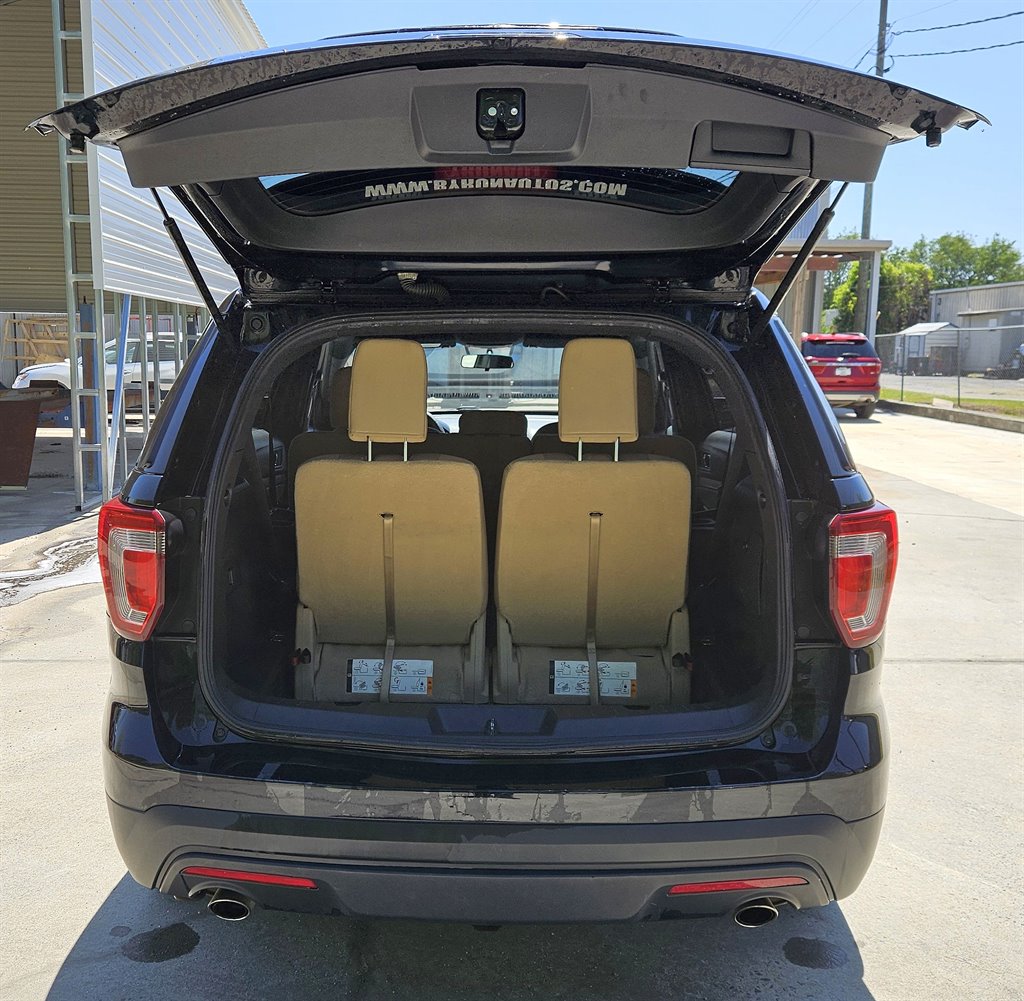 2017 Ford Explorer photo