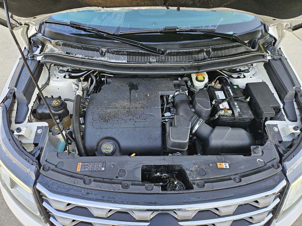 2017 Ford Explorer XLT photo